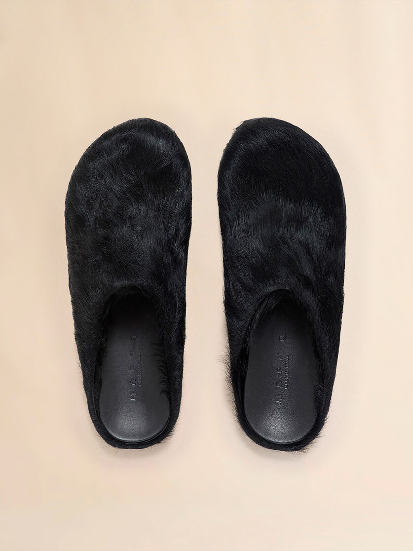 Blue long hair calfskin Fussbett sabot - Clogs - Image 4