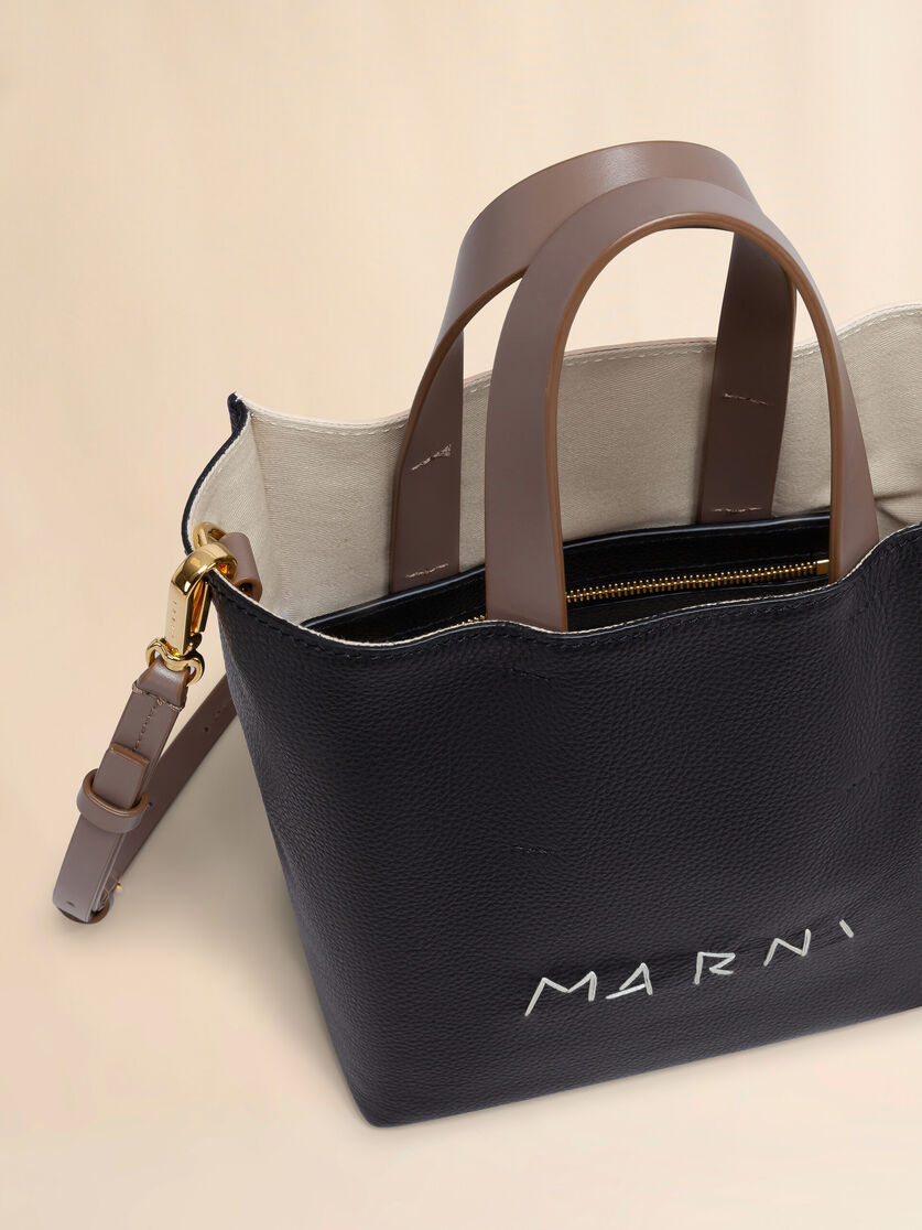 Minibolso Museo Soft de piel marrón y color marfil con bordado Marni Mending - Bolsos shopper - Image 3