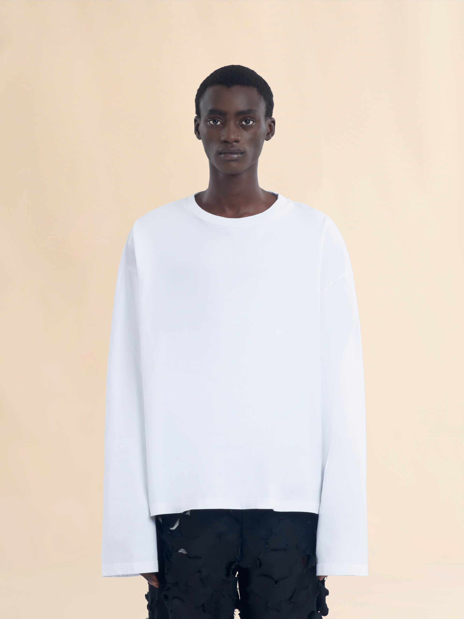 Black oversized organic cotton T-shirt - Shirts - Image 2