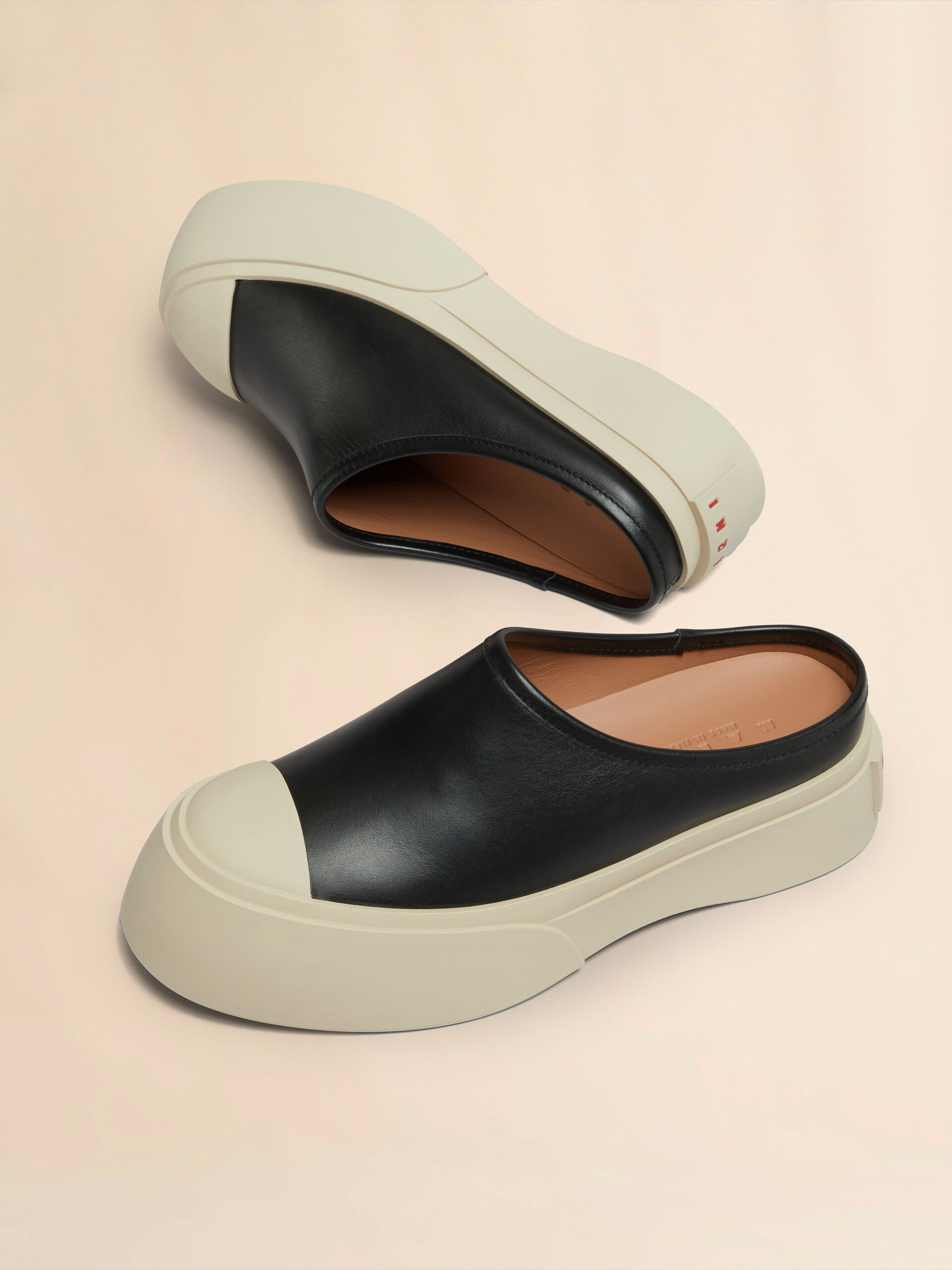Zueco Pablo de piel gris - Sneakers - Image 5