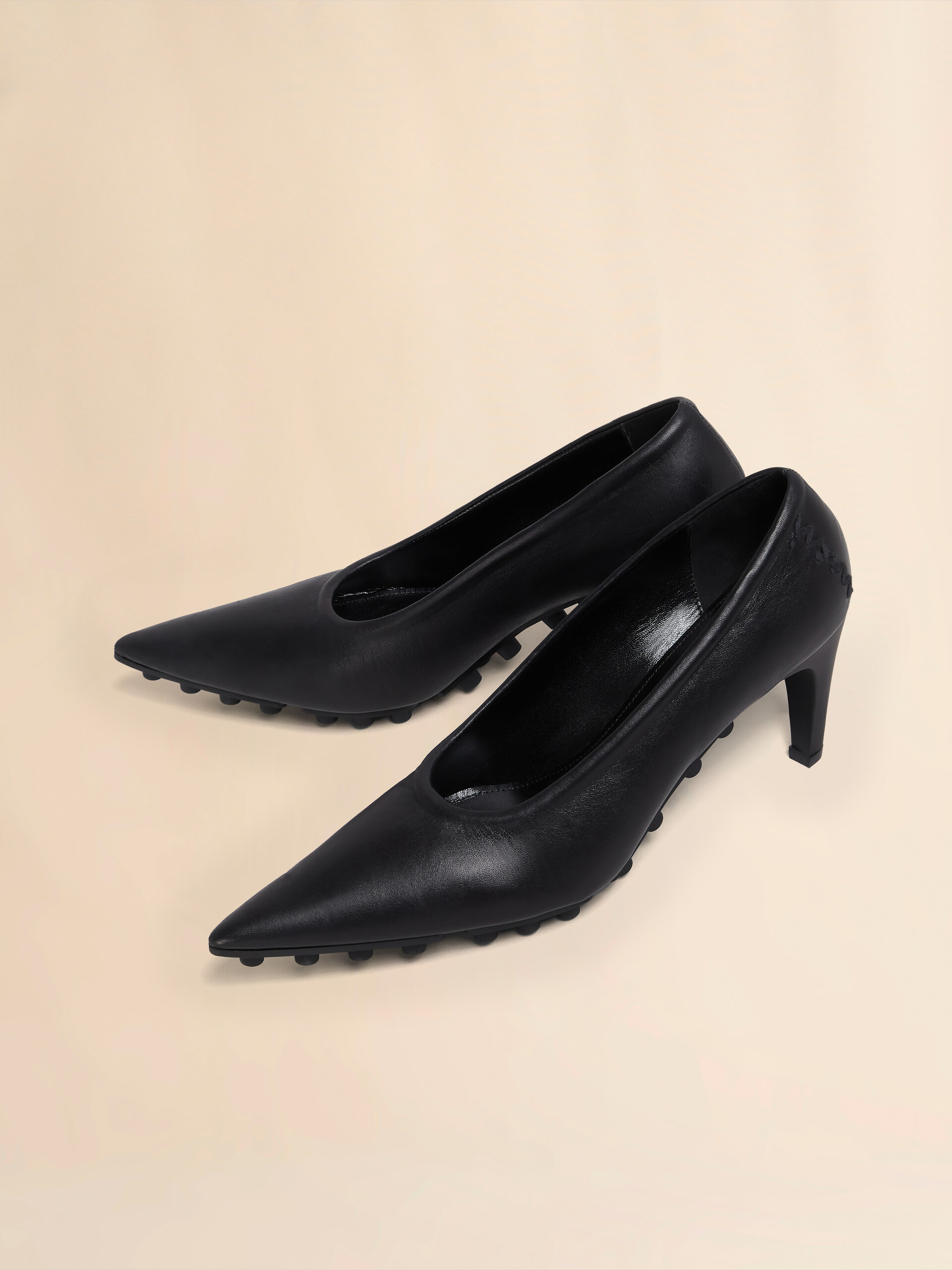 Décolleté Spike in nappa nera - Décolleté - Image 5